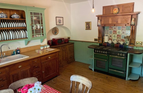 Whitchurch Casa | Gran casa de vacaciones cerca de la familia Symonds Yat y admite mascotas.