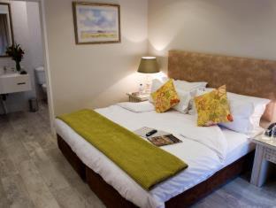 Woodmead Hotel | CedarWoods of Sandton