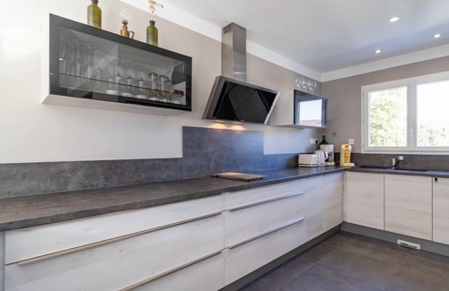 Preconil Casa | Cedelen by Interhome