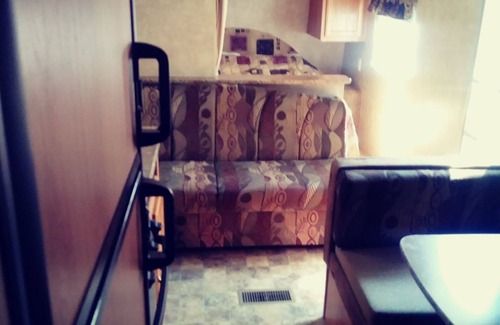 Cedar Hill Alquiler De RV | Cederhill State Park travel trailer
