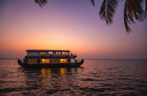 Alappuzha Alquiler De Eote | Cee Pee Houseboats