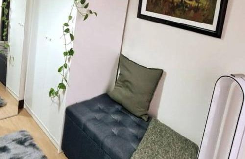 A. Bonifacio Apartamento | Celandine by DMCI w/panoramic Makati skyline view