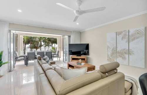 Palm Cove Apartamento | Celeste at Island Views - Resort Living by the Sea