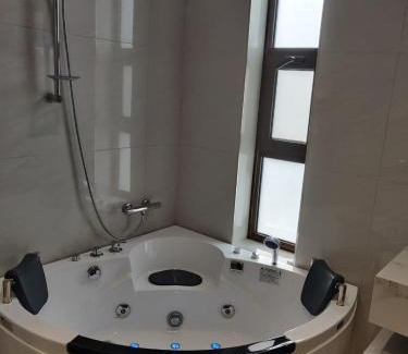 Al-Hofuf Chalet De Esquí | Celia Chalet شاليهات سيليا