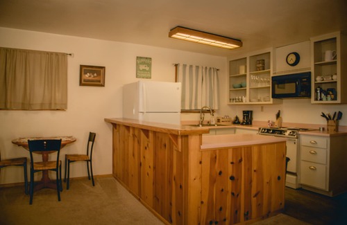 Murphys Apartamento | Cellar Master's Suite - ¡Suite privada y tranquila en pintorescas 5 acres!