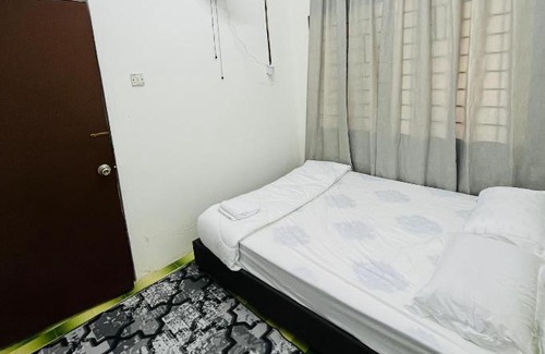 Batu Buruk Casa | Cendana Residence Homestay 5 @ Kuala Terengganu City