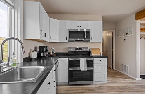 Centennial Casa | Centennial Valley Home