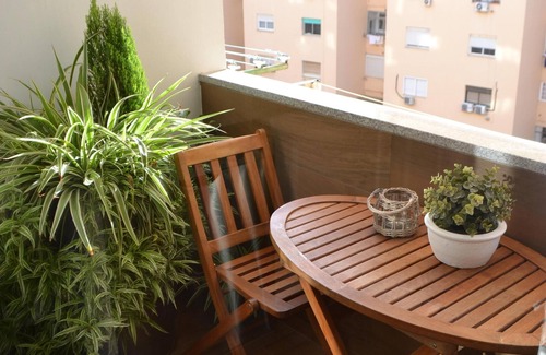 La Petxina Apartamento | CENTRO/Parking/150m2 /Climatizado/WIFI/LUJO/vistas/conectado CON TODOS DESTINOS