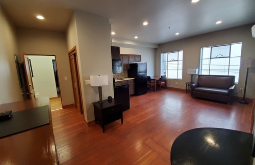 Brownstown Apartamento | Downtown Apt 207 Historic 1908 Church