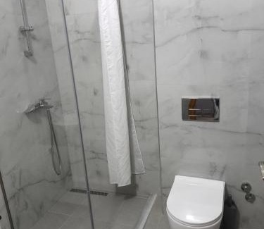 Himare Apartamento | Center Hotel Piro