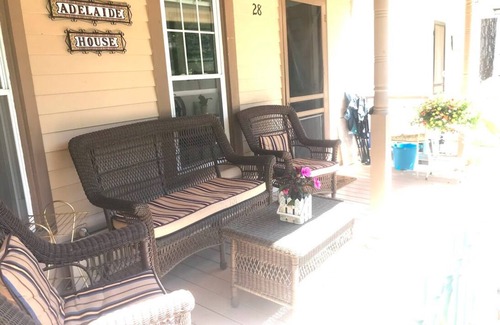 Chautauqua Casa | Center of Chautauqua Institution Second-floor Apartment