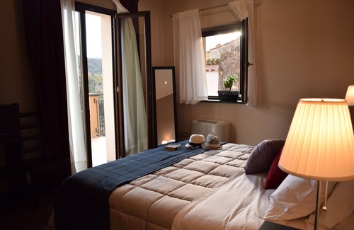 Rovittello Casa | Cento Tarì Guest House
