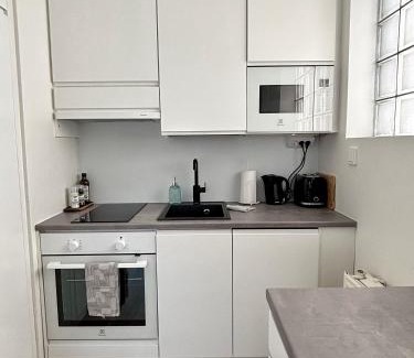 Lahti Apartamento | Central 1BR Apartment with Balcony & Free Parking