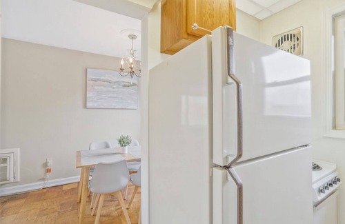 Radnor - Fort Myer Heights Apartamento | Central 1BR Apt - mins to metro & DC