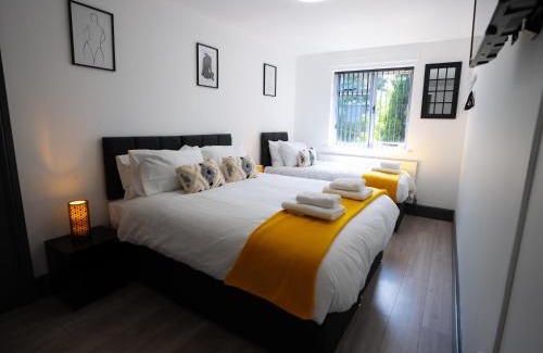 Rushmoor District Apartamento | Central 1br Apt Near Station Free Parking