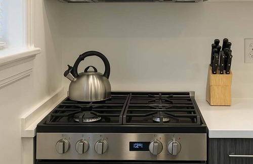 West Lakeview Apartamento | Central 1BR Retreat S