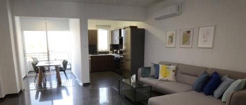 Larnaca City Centre Apartamento | Central 2 Bdr Flat St Lazaros - Phoenix Lodge