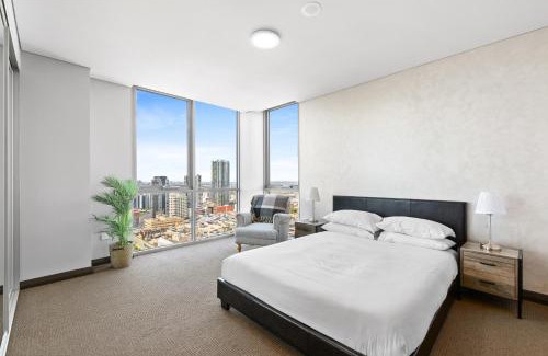 Parramatta CBD Apartamento | Central 2-Bed with Parking & Stunning Views