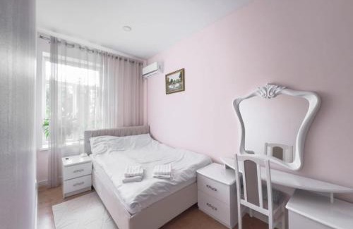 Chisinau Apartamento | Central 2-Bedroom Cozy New Flat