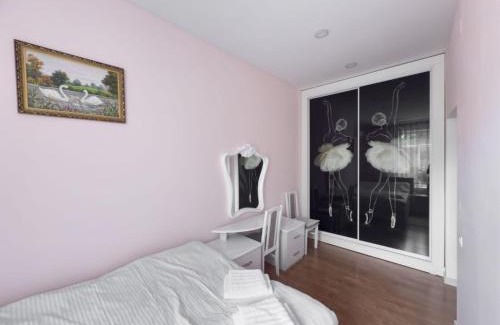 Chisinau Apartamento | Central 2-Bedroom Cozy New Flat