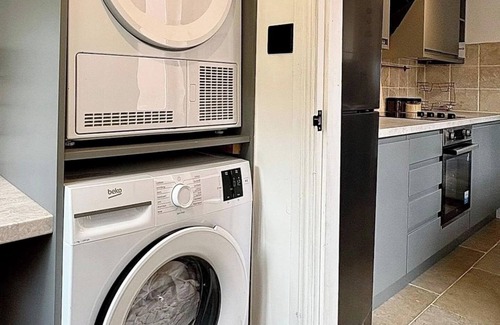 Hereford Casa | Central 2BR I Pets I Parking