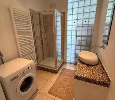 Glockenbach Apartamento | Central 92sqm - Modern 2 Bedroom Apartment