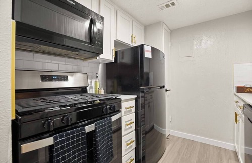 Hyde Park Apartamento | Central and Cozy condo close to Downtown and University