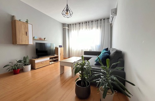 Daimiel Apartamento | Apto. céntrico, bien equipado, ubicación idónea para conocer Castilla la Mancha.