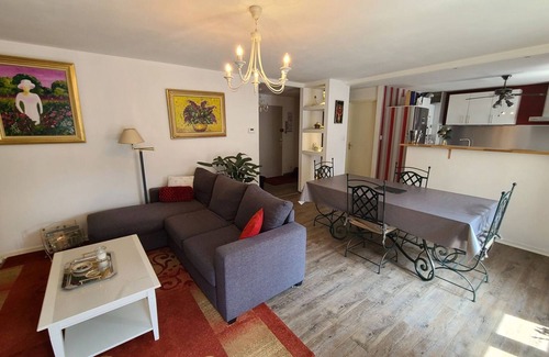 Remiremont Apartamento | Apartamento confortable en el corazón de Remiremont, cerca del centro y comodidades