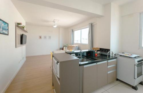 Zona 01 Apartamento | Central até 4 hóspedes - RC1902