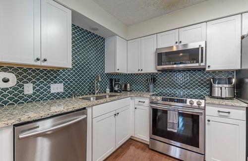 West End Casa | Listado más grande en ATL - 8 habitaciones, capacidad para 20 en camas