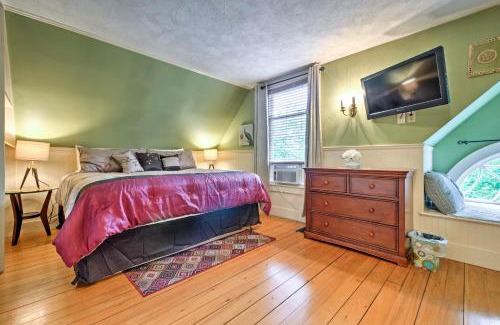 Bar Harbor Casa | Central Bar Harbor Home, Walk to the Shore and Town!