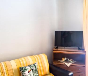 Kallikratia Apartamento | Central Beach Apartment