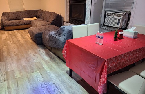 Bethlehem Apartamento | Central Bethlehem warm welcoming 2nd FL twin home