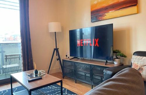 Theatreland Birmingham Apartamento | Central Birmingham Apartment with Balcony & Netflix