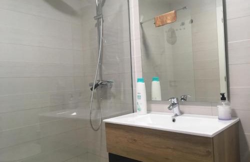 Estepona Apartamento | central bright apartment, community pool and own private pool on splendid terrace, garage, beach 900m, mountains 200m