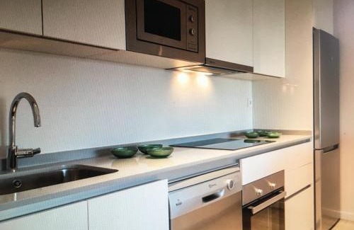Estepona Apartamento | central bright apartment, community pool and own private pool on splendid terrace, garage, beach 900m, mountains 200m