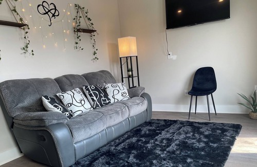 Huntsville Apartamento | Central City Living-Less than 10 min from all main attractions