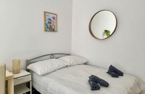 Alservorstadt Apartamento | Central Classical Studio - 5 min to Center