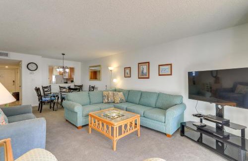 Cocoa Beach Apartamento | Central Cocoa Beach Condo with View, Steps to Beach!