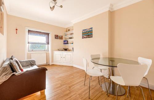 Camden Apartamento | Central comfy 1BR flat, 5 minutes Chalk Farm tube