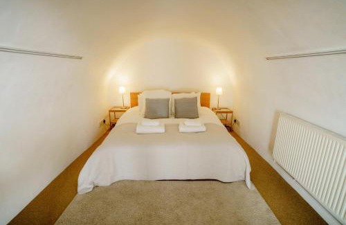 Upper Town Apartamento | Central Courtyard Apartment