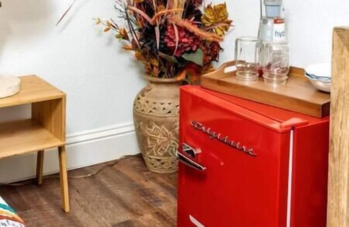 Haltom City Casa | Central DFW Cozy Eclectic: 15 Mins to Fort Worth Stockyard