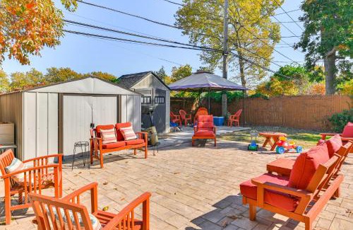Elmont Casa | Central Elmont Studio with Great Outdoor Space!