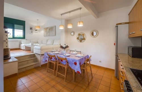 Sant Feliu de Guixols Chalet De Esquí | Bonita casa céntrica y cerca de la playa con piscina privada
