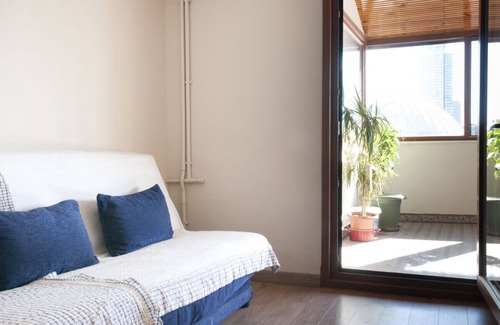 Mecidiyekoy Apartamento | Central Flat with City View and Terrace in Sisli
