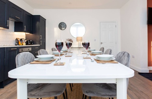 Cathays Apartamento | Central Flats in Cardiff with Parking