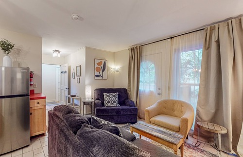 Bar Harbor Cabaña | Central guest house with patio & washer/dryer - walk to ocean, shops & dining