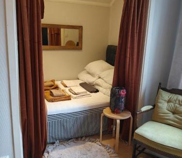 Umea Apartamento | Central hel lägenhet. Nära till allt.