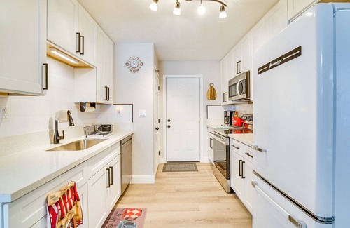 Townsite Casa | Central Henderson Retreat Near Dining + Lake Mead!